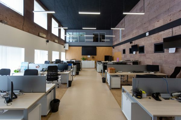 Lumière agréable et efficace : les leds pour bureau