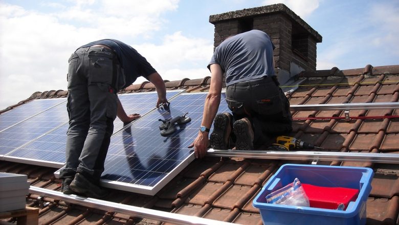 Comment entretenir et réparer les panneaux photovoltaïques ?